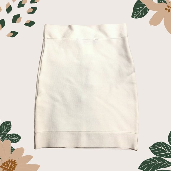 BCBG Bandage Skirt - White - Size XS - NWT - Picture 1 of 5